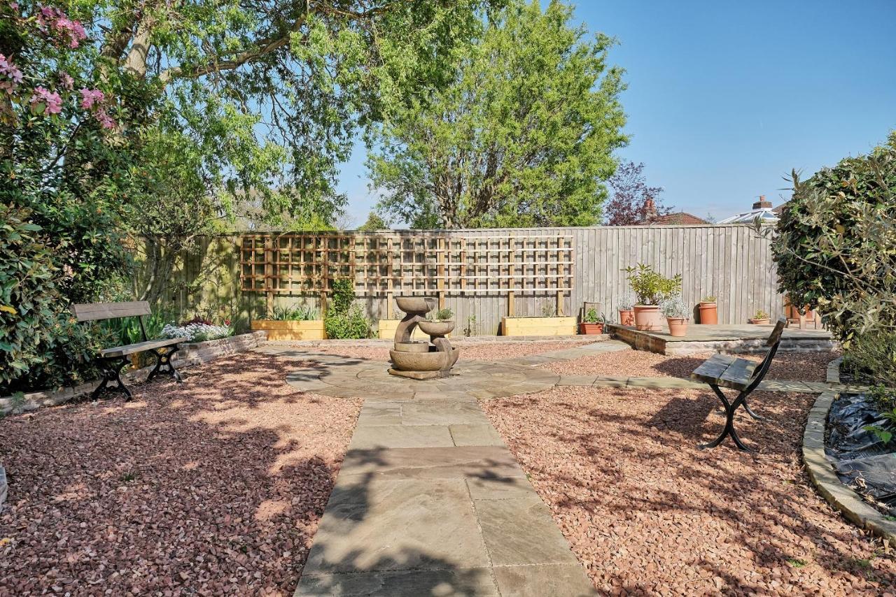 Woodside Lodge Thurstaston Exterior photo